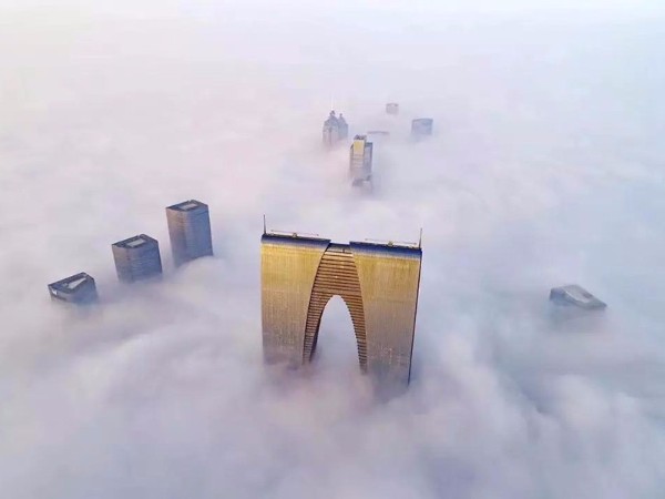 在雾霾天，让索乐图光导照明系统为人们的健康“保驾护航”